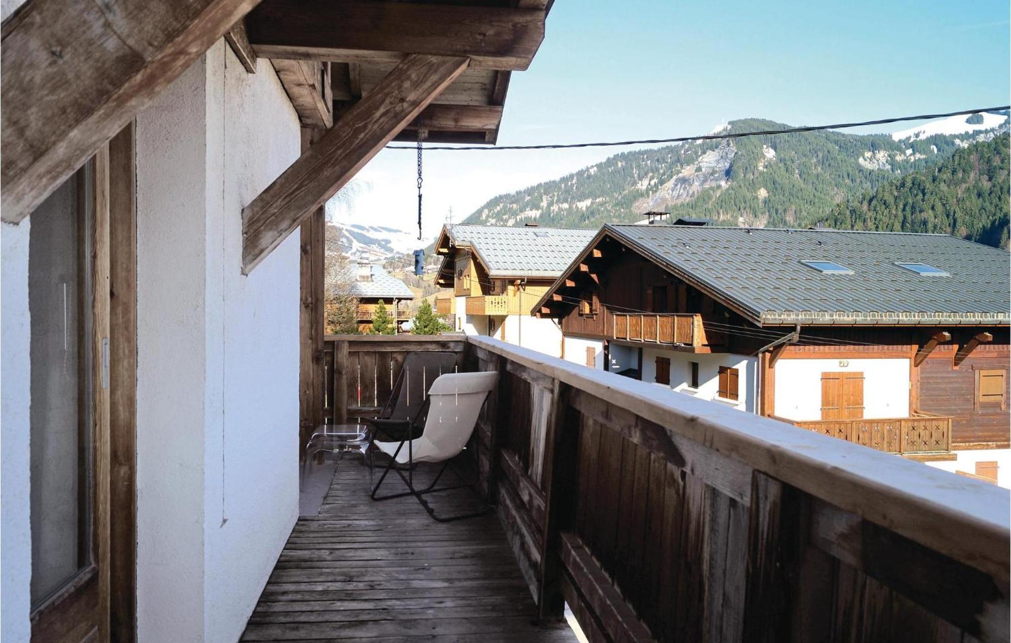 2 Bedroom Amazing Apartment In Praz Sur Arly Exterior foto