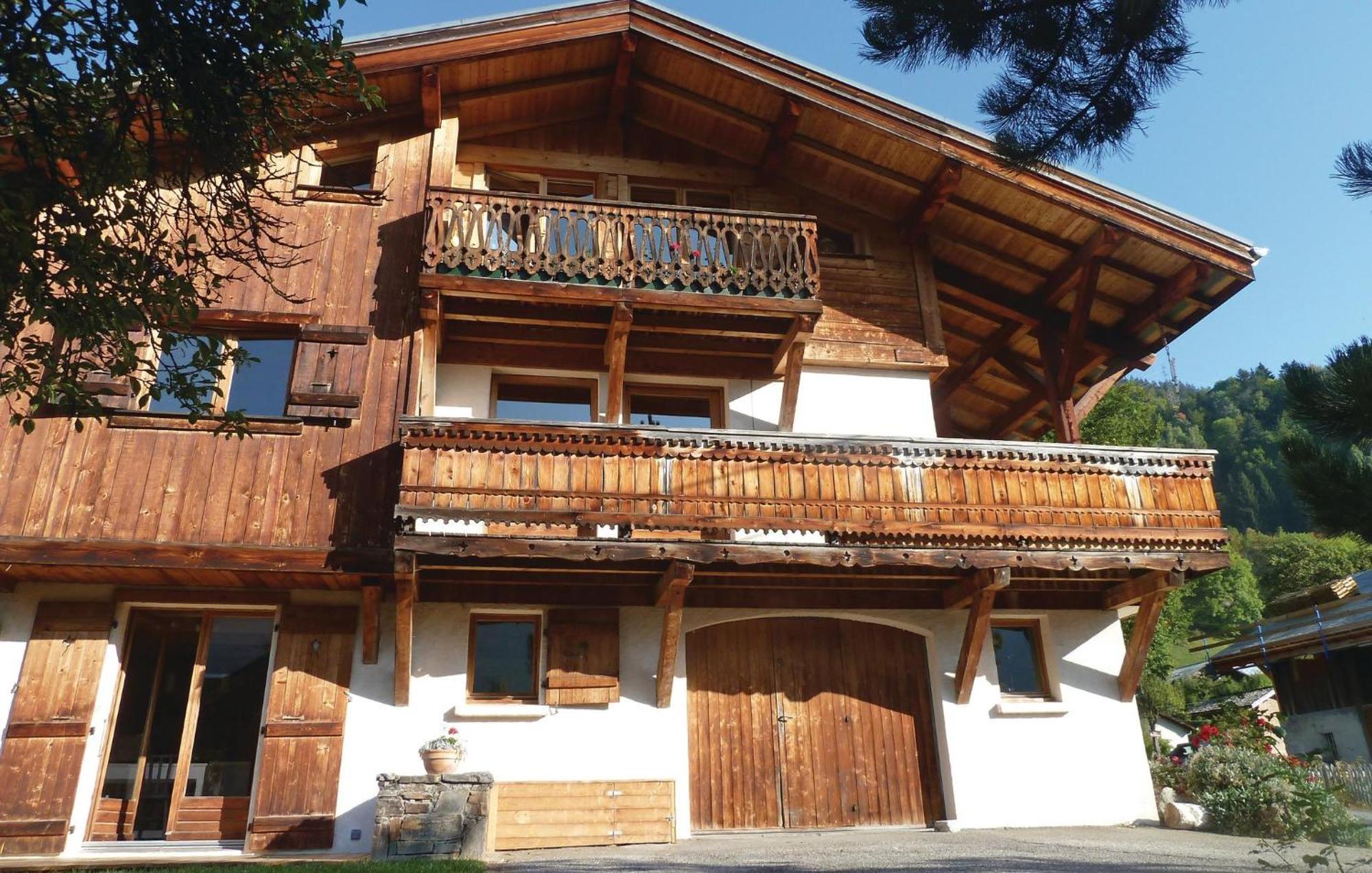 2 Bedroom Amazing Apartment In Praz Sur Arly Exterior foto